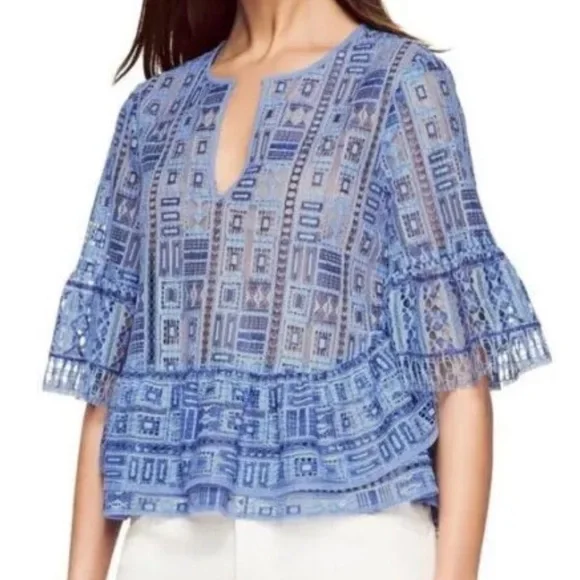 ❤️ BCBG Blue Lace Blouse Top Size XS NWOT - Picture 1 of 9